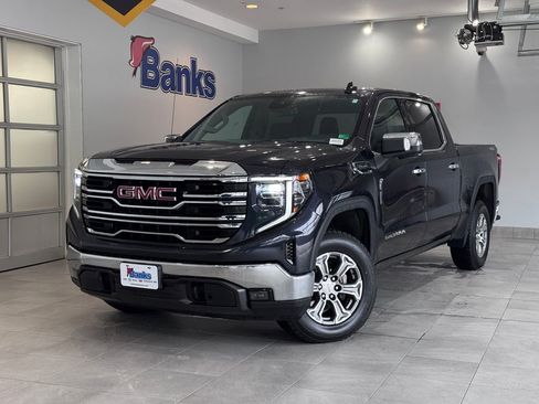 Certified 2025 GMC Sierra 1500 SLT AWD/4WD image 2