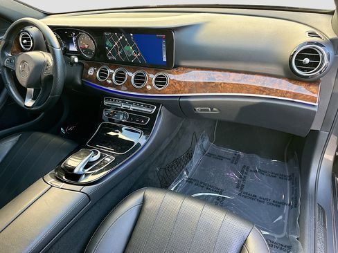 Used 2017 Mercedes-Benz E 300 E 300 image 34