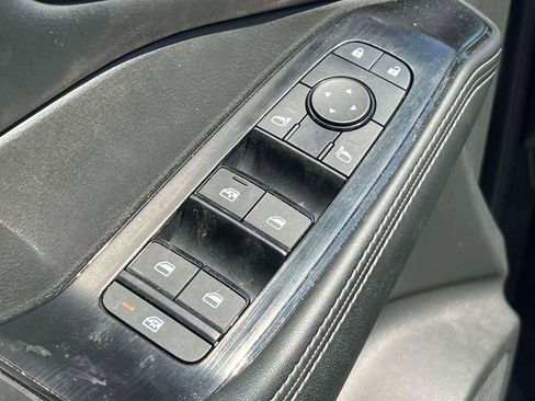 Used 2023 Nissan Rogue SV w/ SV Premium B Package AWD/4WD image 18