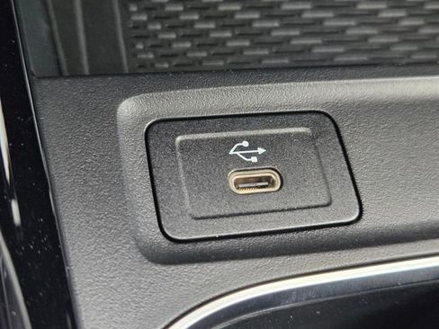 Certified 2025 Mercedes-Benz GLA 250 4MATIC image 30