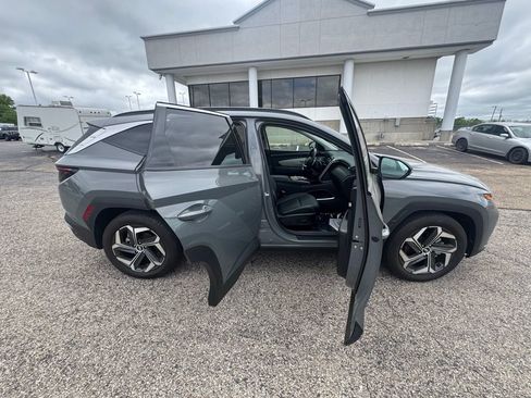 Used 2024 Hyundai Tucson Limited image 8