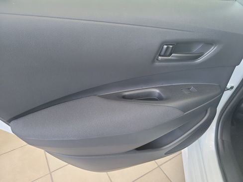 Used 2026 Toyota Corolla LE FWD image 11