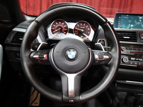 Used 2017 BMW 230i Convertible w/ M Sport Package RWD image 19
