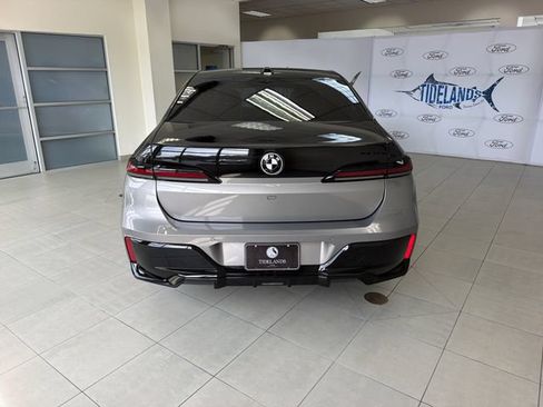 Used 2024 BMW 740i RWD image 6