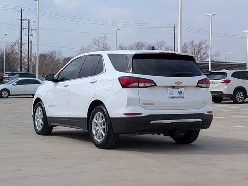Used 2023 Chevrolet Equinox LT image 4