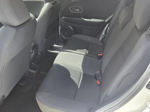 Used 2021 Honda HR-V EX image 10