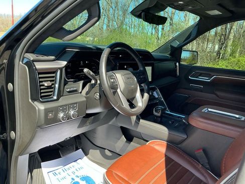 Used 2022 GMC Sierra 1500 Denali Ultimate AWD/4WD image 16