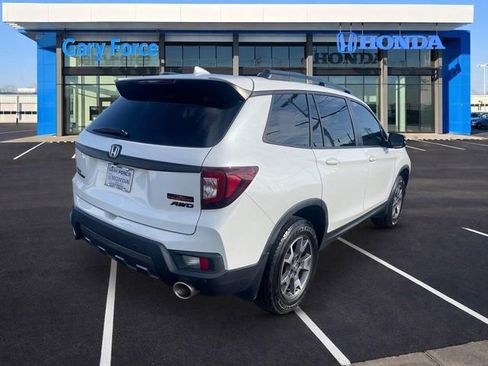 Certified 2022 Honda Passport TrailSport image 2