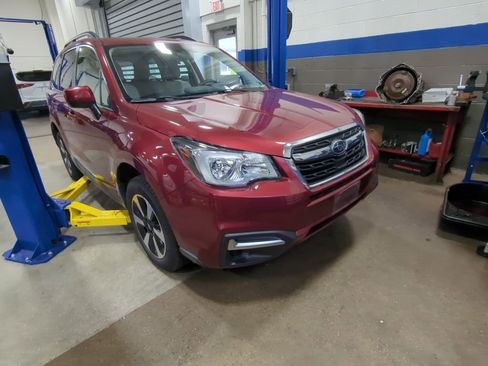 Used 2018 Subaru Forester 2.5i Premium image 3