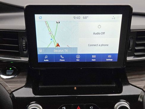 Used 2021 Ford Explorer Limited w/ Equipment Group 301A AWD/4WD image 18