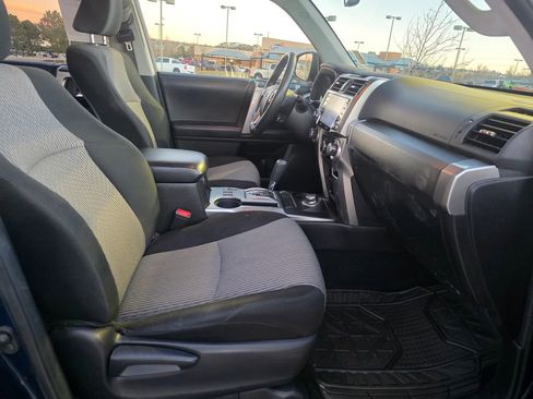 Used 2021 Toyota 4Runner SR5 image 31