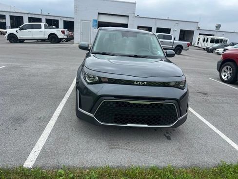 Used 2023 Kia Soul S FWD image 5