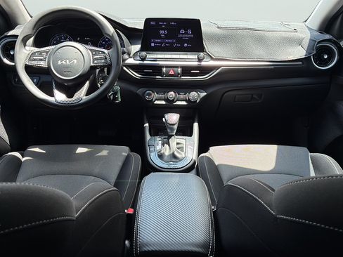 Used 2023 Kia Forte LXS w/ LXS Technology Package FWD image 17