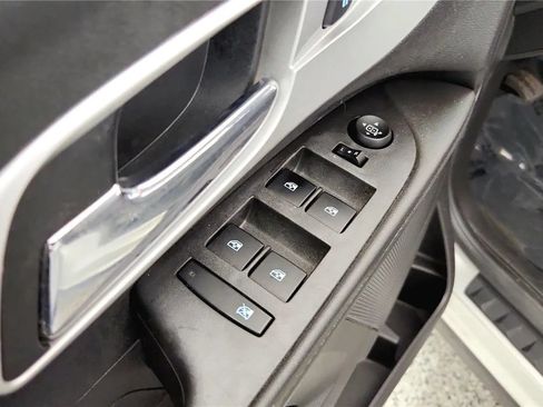 Used 2013 Chevrolet Equinox LS FWD image 20
