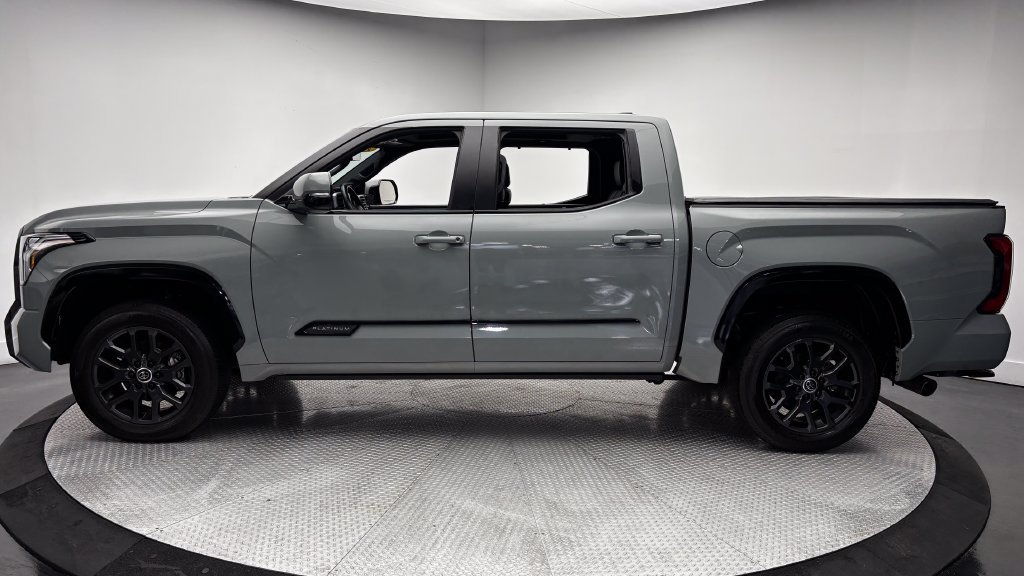 Used 2024 Toyota Tundra Platinum AWD/4WD image 4