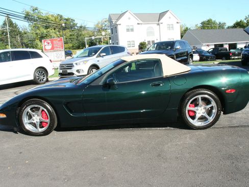 Used 2001 Chevrolet Corvette Convertible w/ Preferred Equipment Group2 image 10