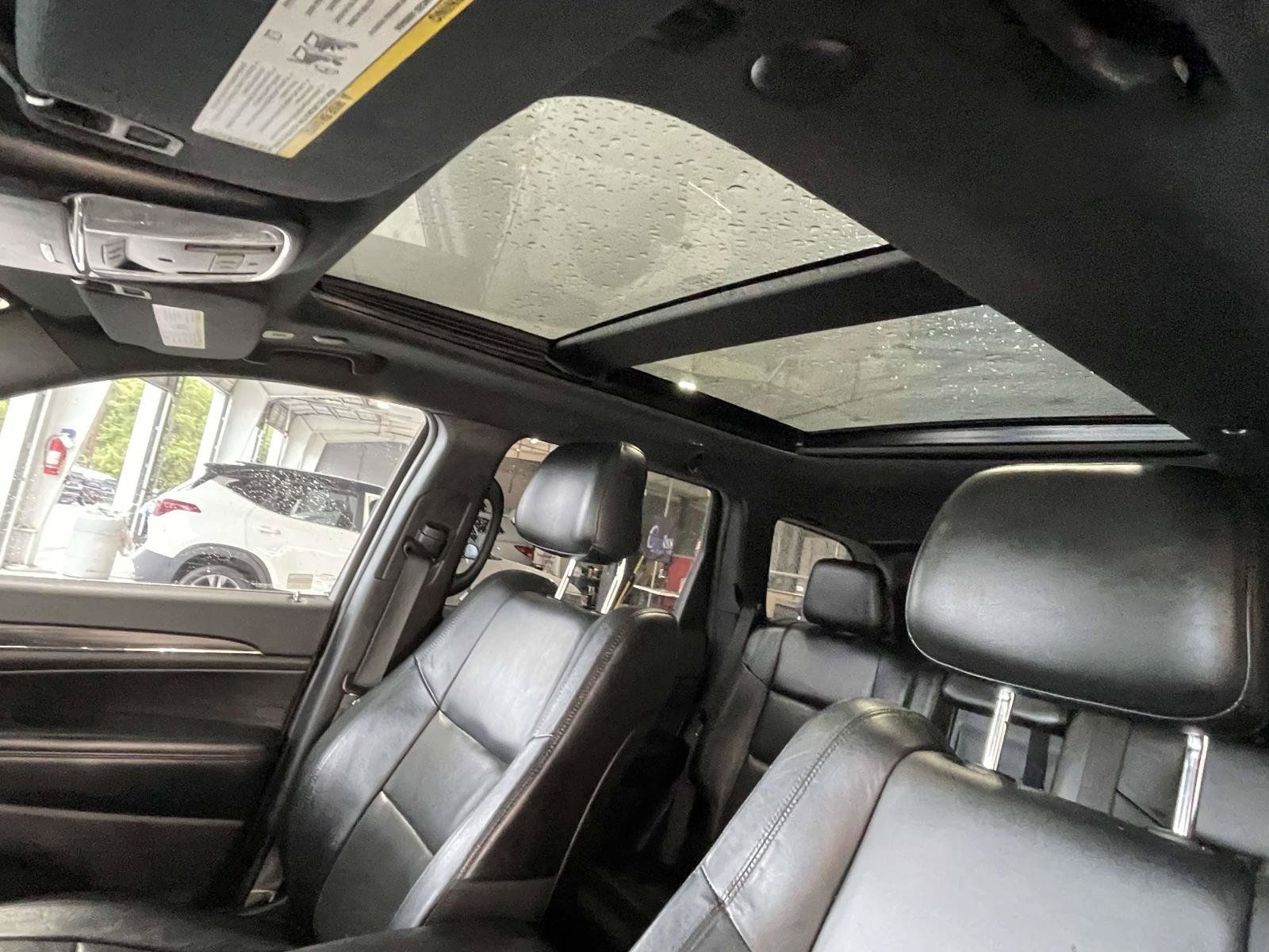 Used 2019 Jeep Grand Cherokee Limited w/ Luxury Group II AWD/4WD image 17