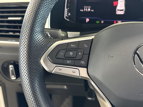 Used 2023 Volkswagen Atlas Cross Sport SEL R-Line image 22