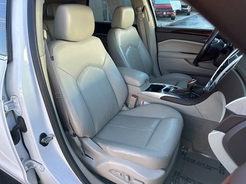 Used 2016 Cadillac SRX Luxury w/ Driver Awareness Package image 34