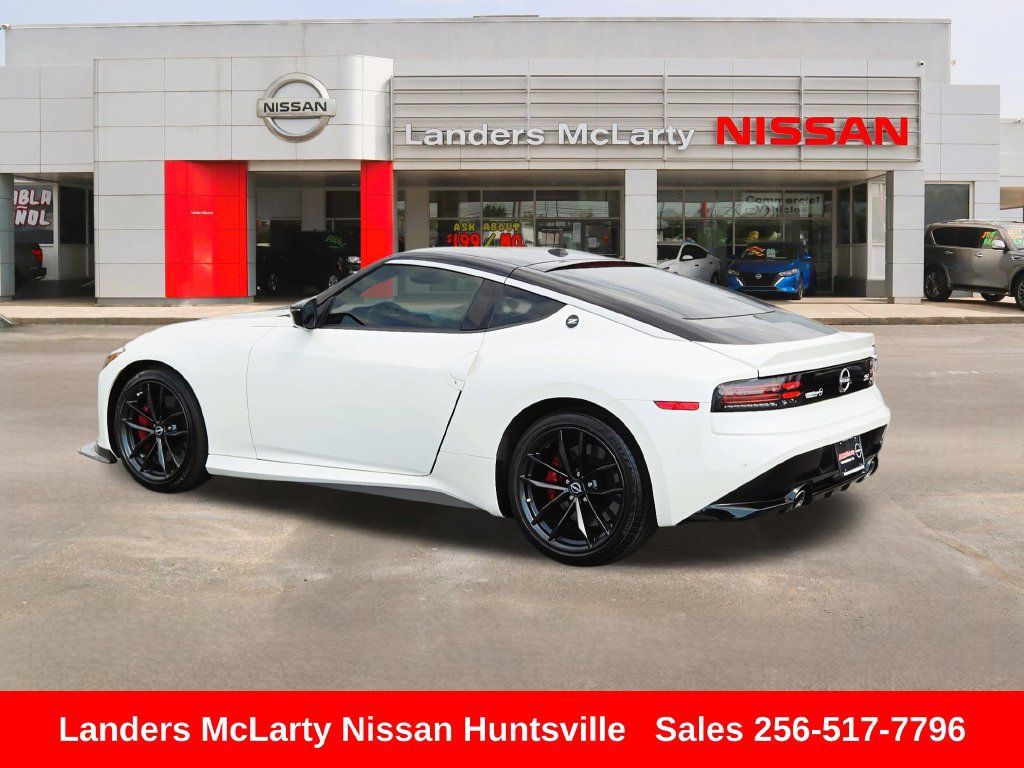 Used 2025 Nissan Z Performance w/ Floor Mat Package RWD image 6