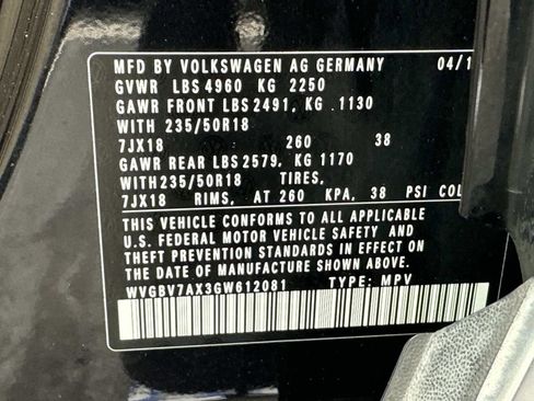 Used 2016 Volkswagen Tiguan SE image 32