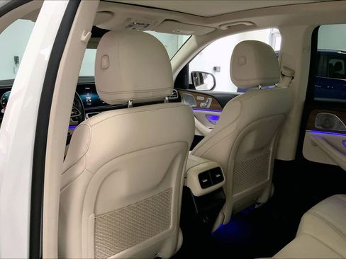 Used 2021 Mercedes-Benz GLE 350 4MATIC w/ Premium Package image 11