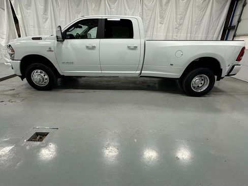 Used 2024 RAM 3500 Laramie image 4