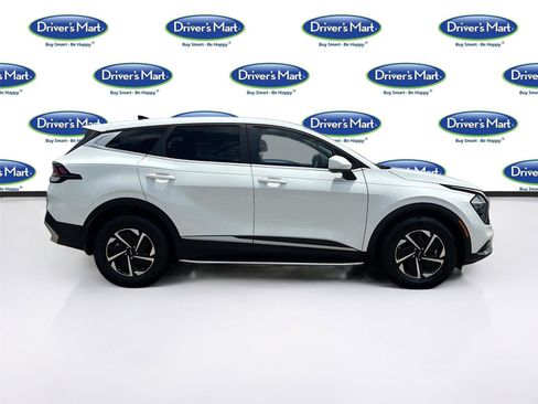 Used 2023 Kia Sportage LX AWD/4WD image 8