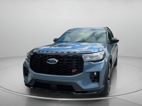 New 2026 Ford Explorer ST w/ Sun And Sound Package image 9