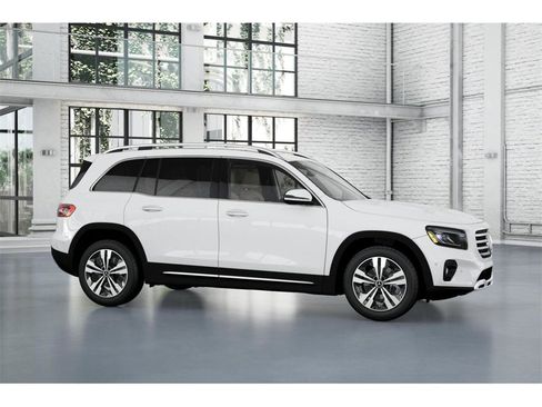 New 2025 Mercedes-Benz GLB 250 4MATIC image 14