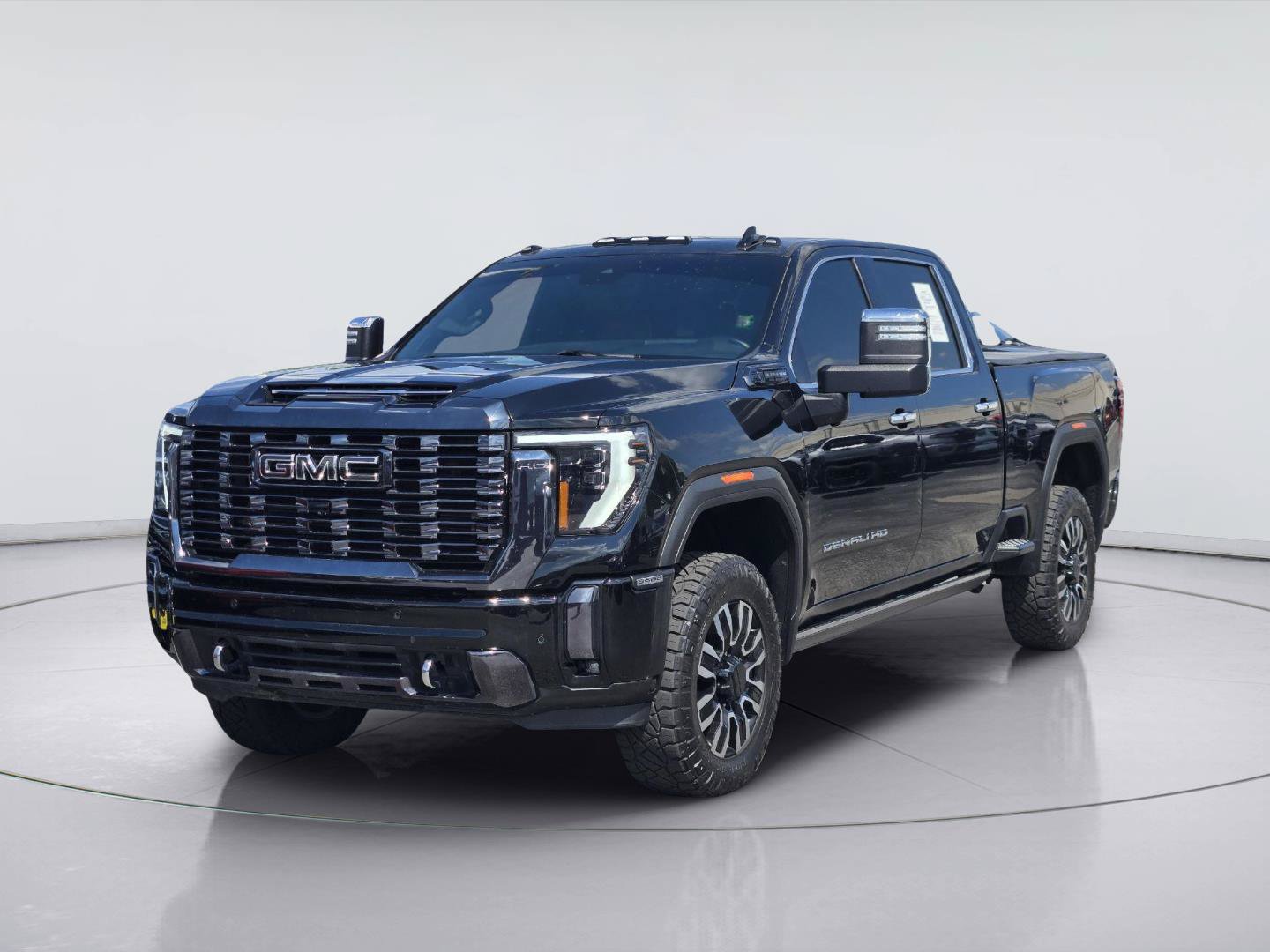 Used 2024 GMC Sierra 2500 Denali Ultimate w/ Max Trailering Package AWD/4WD image 1