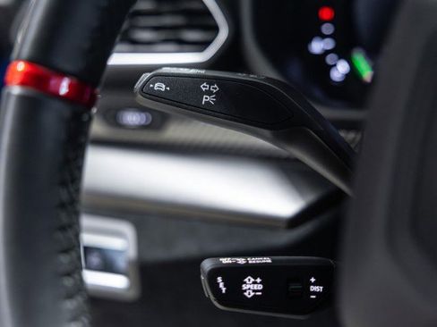 Used 2024 Lamborghini Urus Performante AWD/4WD image 40