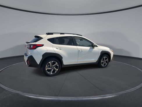 Used 2024 Subaru Crosstrek 2.0i Premium AWD/4WD image 8