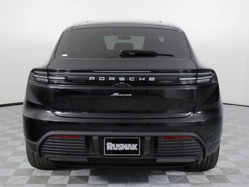 New 2026 Porsche Macan Electric RWD image 6