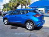Used 2024 Nissan Kicks S image 3