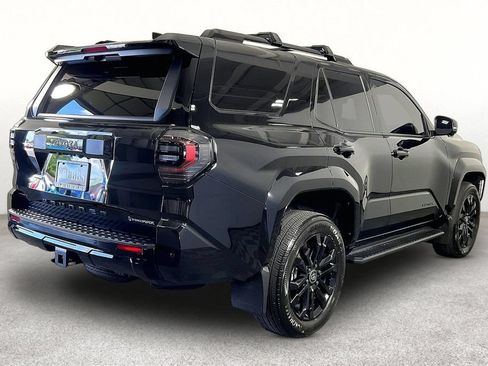 Used 2025 Toyota 4Runner Platinum AWD/4WD image 4