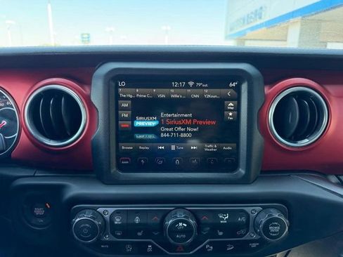 Used 2018 Jeep Wrangler Unlimited Rubicon w/ Dual Top Group AWD/4WD image 14