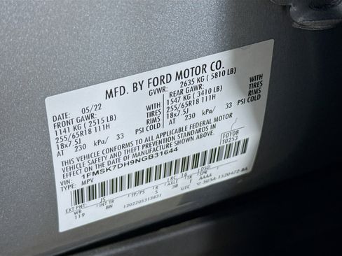 Used 2022 Ford Explorer XLT image 38