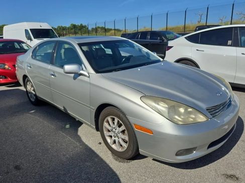 Used 2004 Lexus ES 330 w/ Premium Pkg FWD image 5