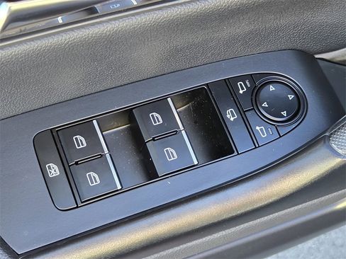 Certified 2025 MAZDA CX-50 2.5 Hybrid w/ Premium Plus Pkg image 17