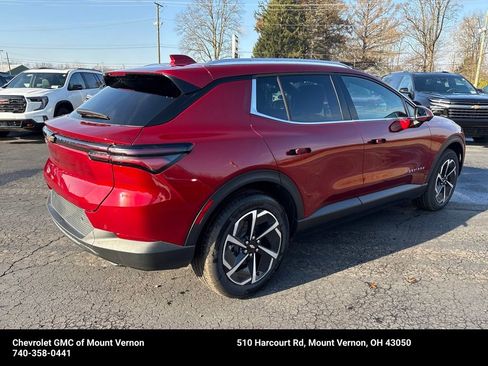 New 2026 Chevrolet Equinox EV LT image 5