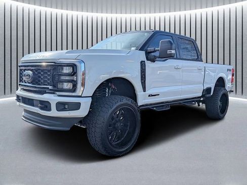 New 2026 Ford F250 Lariat w/ Black Appearance Package AWD/4WD image 9