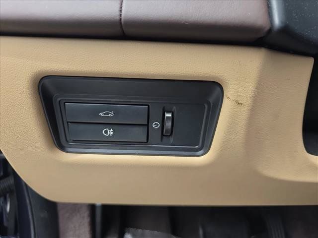 Used 2016 Jaguar XJ L Portfolio AWD/4WD image 26