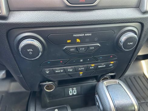 Used 2022 Ford Ranger XLT w/ Equipment Group 301A Mid AWD/4WD image 31