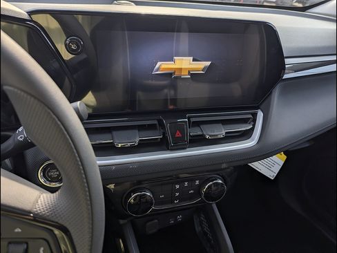 New 2026 Chevrolet TrailBlazer LT w/ Midnight Edition AWD/4WD image 22