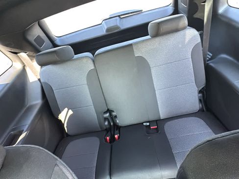 Used 2023 Chevrolet Traverse LT w/ LPO, Floor Liner Package AWD/4WD image 17