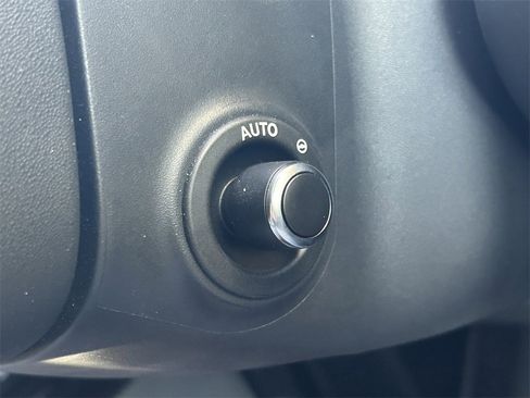 Used 2024 Land Rover Defender 130 Outbound image 31