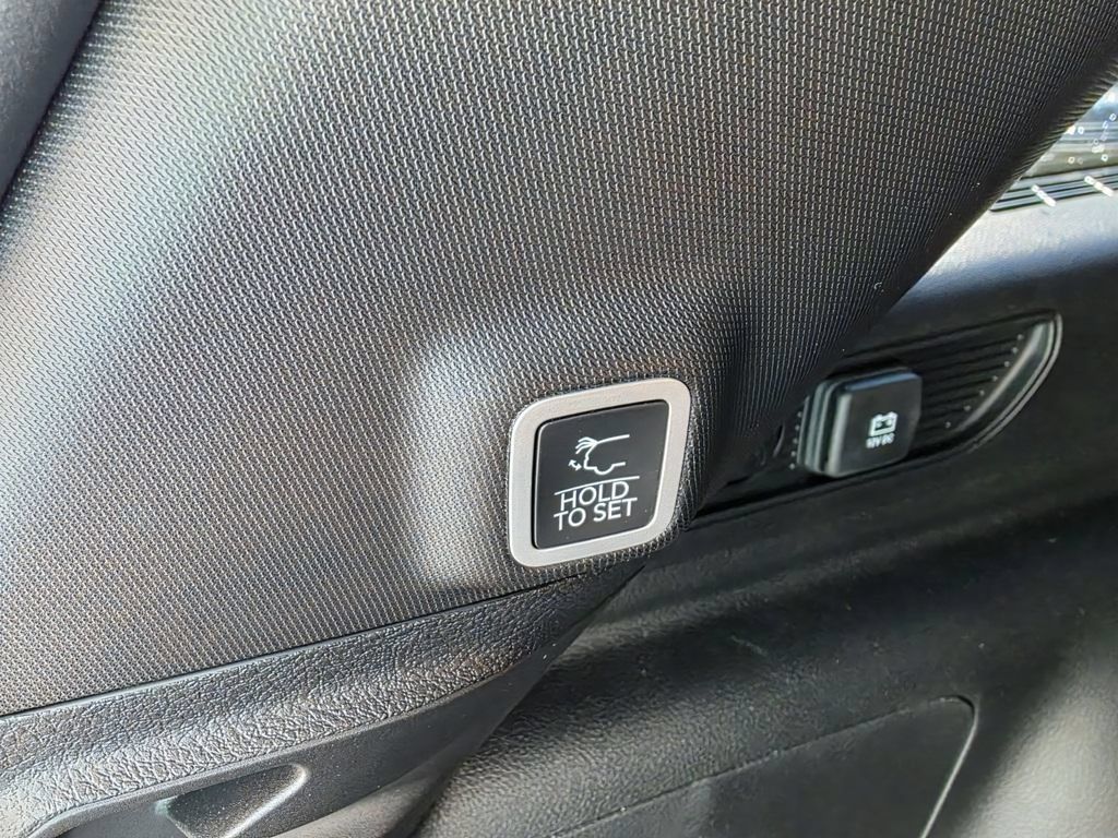 New 2025 Jeep Grand Cherokee Limited 4xe AWD/4WD image 41