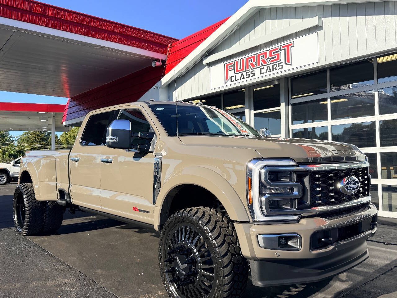 Used 2027 Ford F450 Platinum w/ Platinum Plus Package AWD/4WD image 15