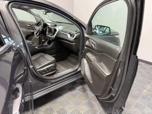 Used 2017 GMC Acadia SLT AWD/4WD image 23